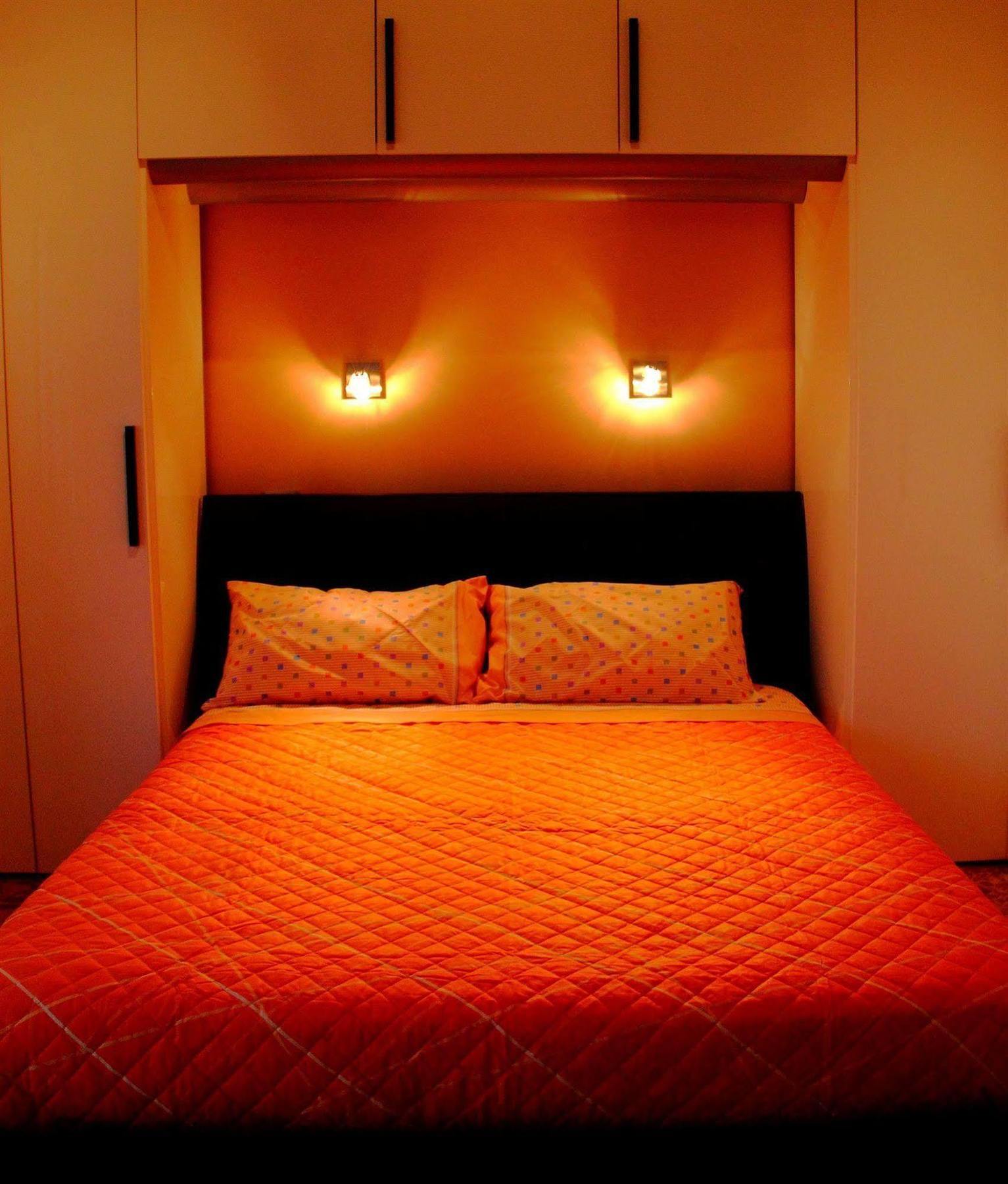 Hello Roma B&B Bagian luar foto